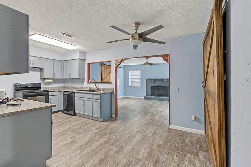 4716 Kyle Drive, Balch Springs TX 75180 - Photo 8