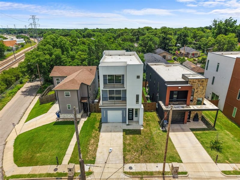 3142 Harmon Street, Dallas TX 75215 - Photo 35