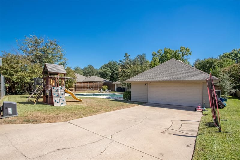 14829 Knollview Drive, Dallas TX 75248 - Photo 37