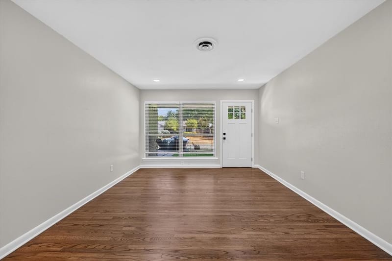 1607 Nantucket Drive, Richardson TX 75080 - Photo 6