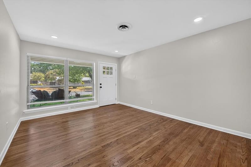 1607 Nantucket Drive, Richardson TX 75080 - Photo 9