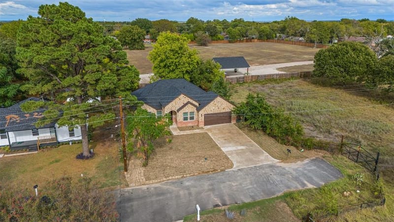 907 Howard Street, Seagoville TX 75159 - Photo 3