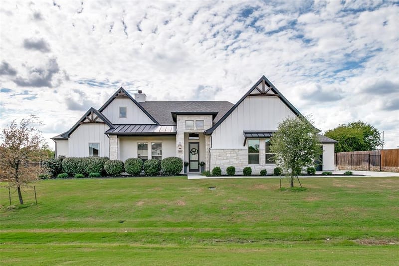 1025 Aledo Ridge Court, Fort Worth TX 76108 - Photo 2