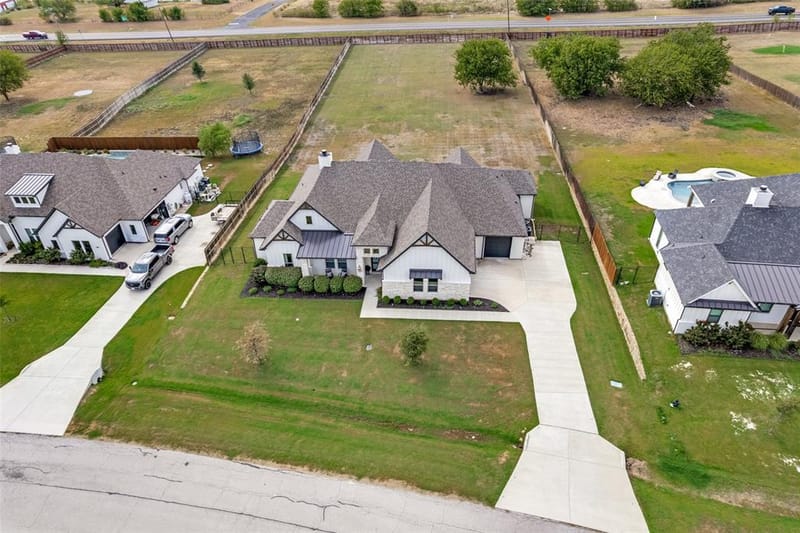 1025 Aledo Ridge Court, Fort Worth TX 76108