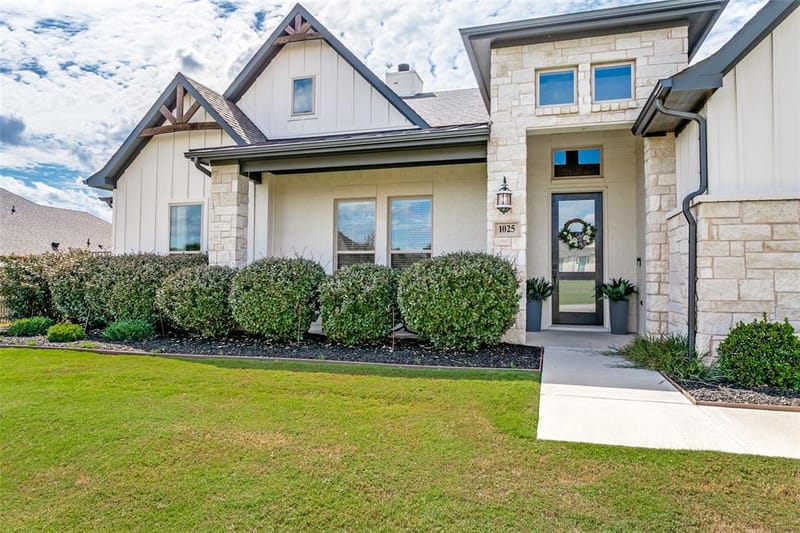 1025 Aledo Ridge Court, Fort Worth TX 76108 - Photo 4