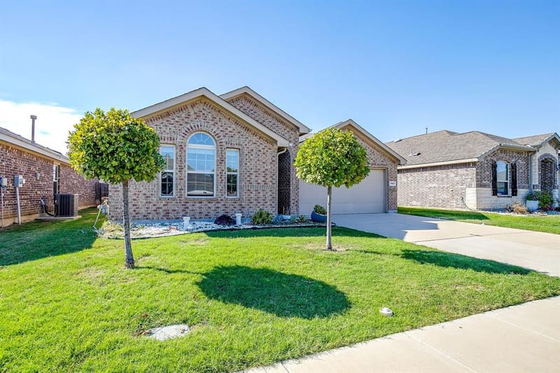 8925 Finn Lane, Fort Worth TX 76131 - Photo 6