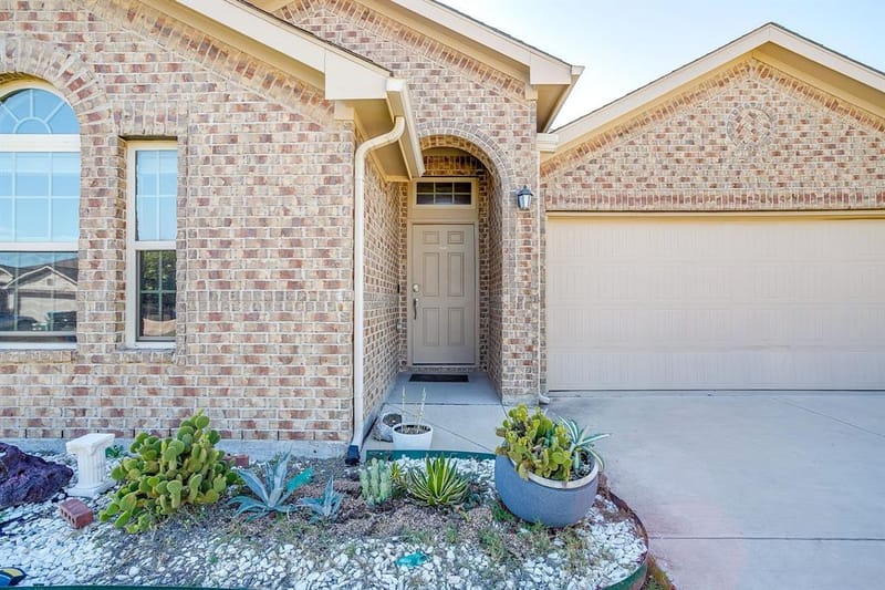 8925 Finn Lane, Fort Worth TX 76131 - Photo 7