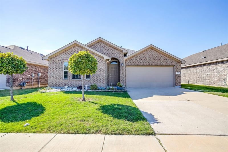 8925 Finn Lane, Fort Worth TX 76131 - Photo 5