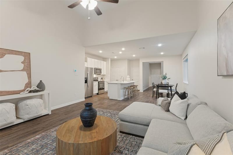 829 Jetliner Avenue, Fort Worth TX 76131 - Photo 7
