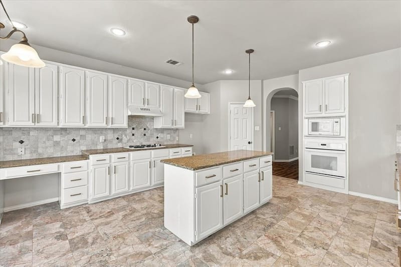 2412 Clearwood Lane, Flower Mound TX 75028 - Photo 3