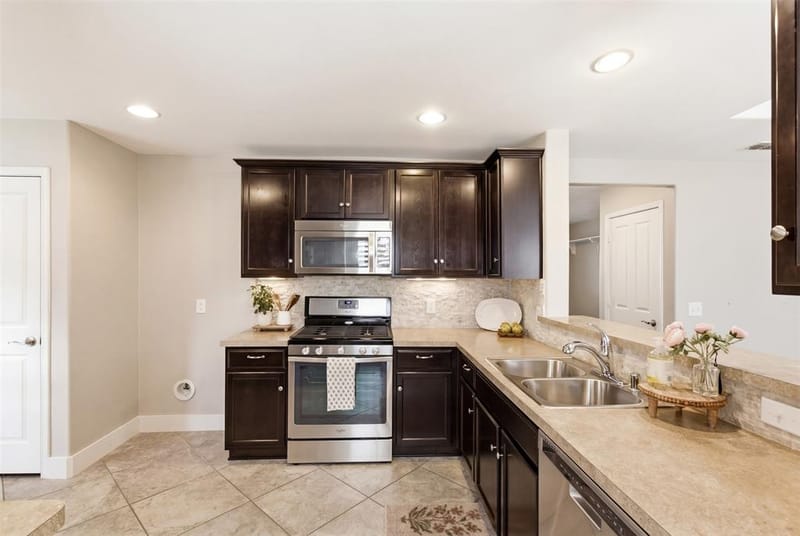 2490 Honeybee Lane, Frisco TX 75036 - Photo 6