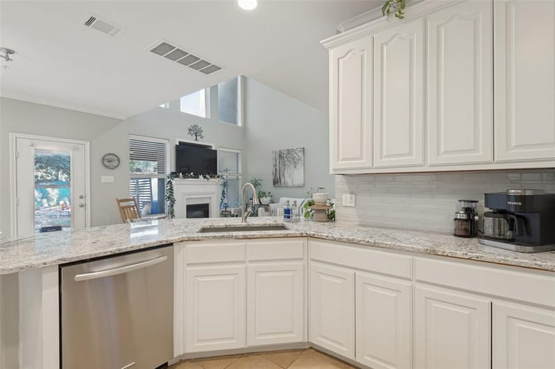 604 Jamboree Way, Euless TX 76039 - Photo 15