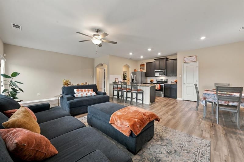 1405 Kite Street, DeSoto TX 75115 - Photo 9