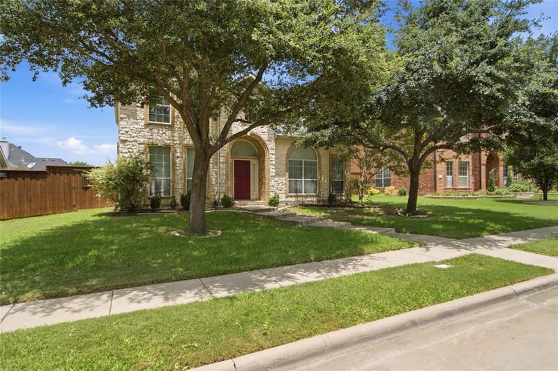 11117 Silver Horn Drive, Frisco TX 75033 - Photo 3
