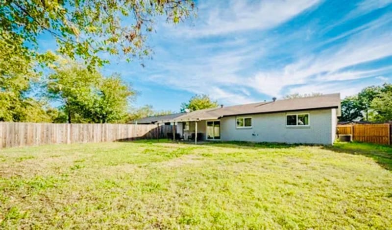 3702 Lindsey Court, Arlington TX 76015 - Photo 16