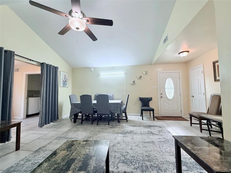 3702 Lindsey Court, Arlington TX 76015 - Photo 4
