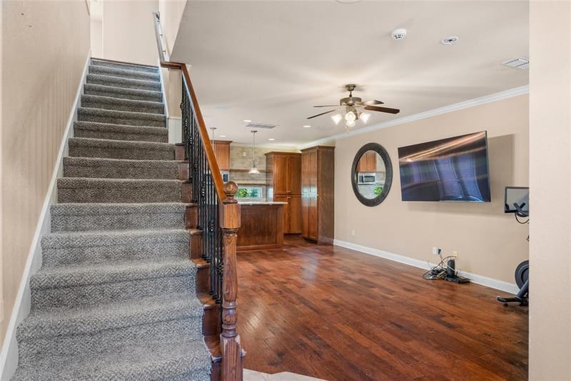 1906 Malone Cliff View, Dallas TX 75208 - Photo 9