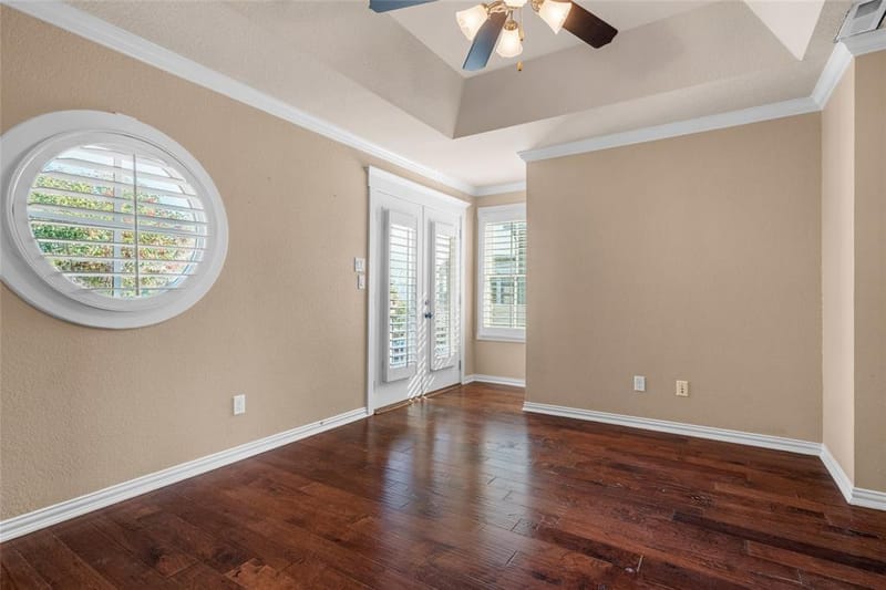 1906 Malone Cliff View, Dallas TX 75208 - Photo 11