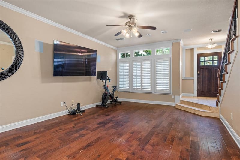 1906 Malone Cliff View, Dallas TX 75208 - Photo 4