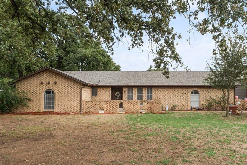 22 Spring Oaks Road, Burleson TX 76028 - Photo 6