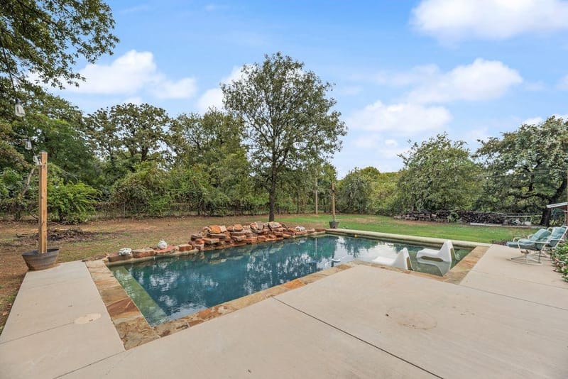 22 Spring Oaks Road, Burleson TX 76028 - Photo 33