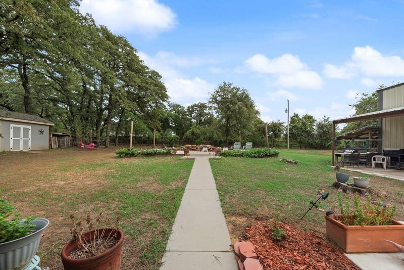 22 Spring Oaks Road, Burleson TX 76028 - Photo 31