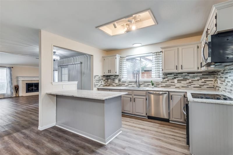 1846 Tucson Drive, Lewisville TX 75077 - Photo 2
