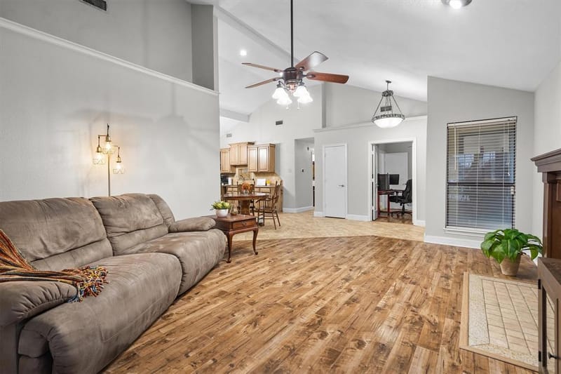 3700 Verlaine Drive, Carrollton TX 75007 - Photo 10