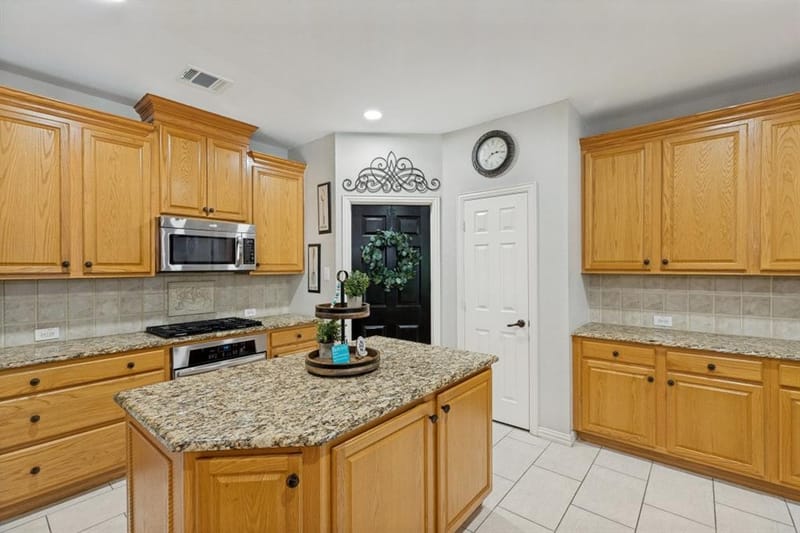 10422 Whispering Pines Drive, Frisco TX 75033 - Photo 14