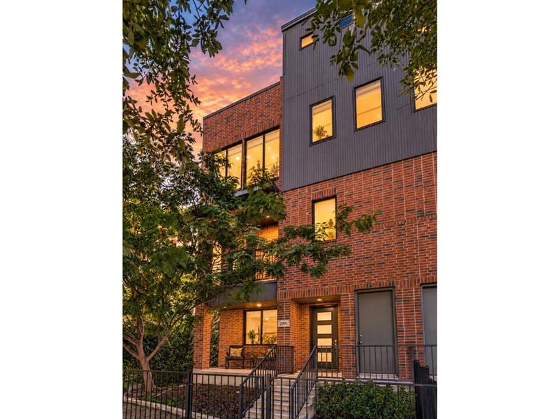 2901 Wingate Street, Fort Worth TX 76107 - Photo 3