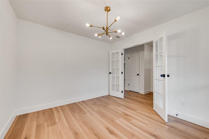 3431 Cloverdale Lane, Farmers Branch TX 75234 - Photo 10