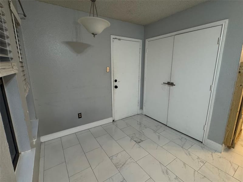 911 Gaynor Avenue, Duncanville TX 75137 - Photo 5