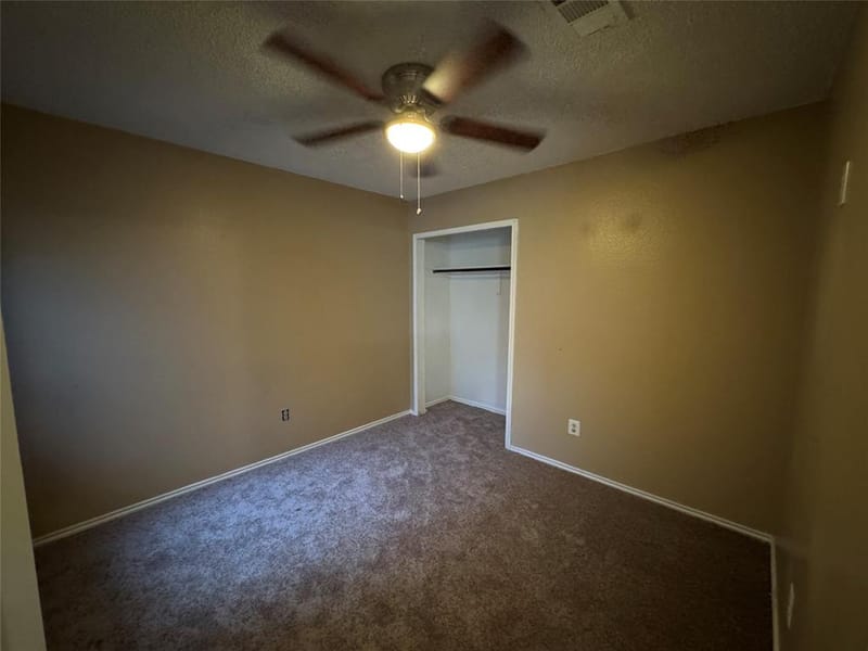 911 Gaynor Avenue, Duncanville TX 75137 - Photo 9