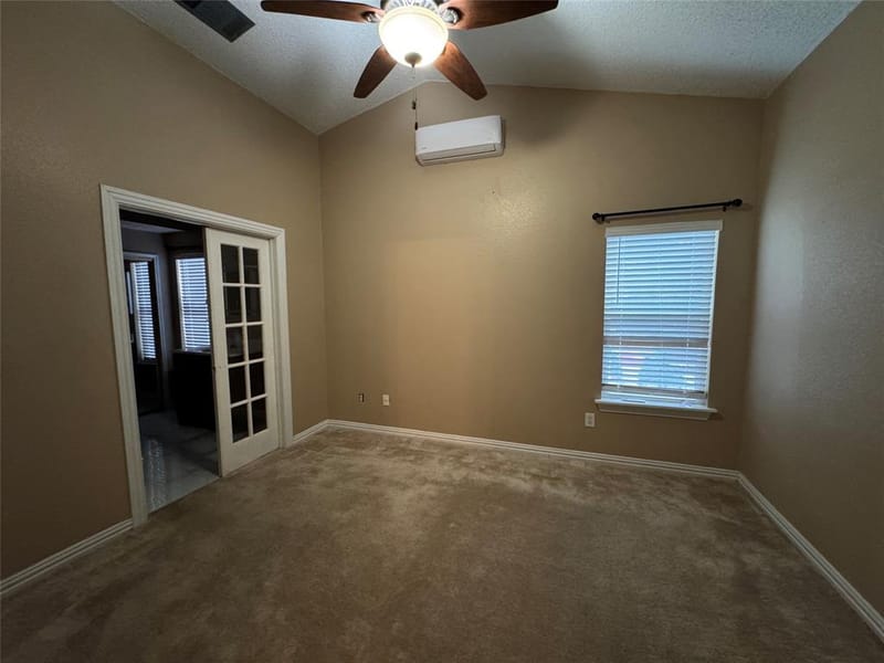 911 Gaynor Avenue, Duncanville TX 75137 - Photo 10