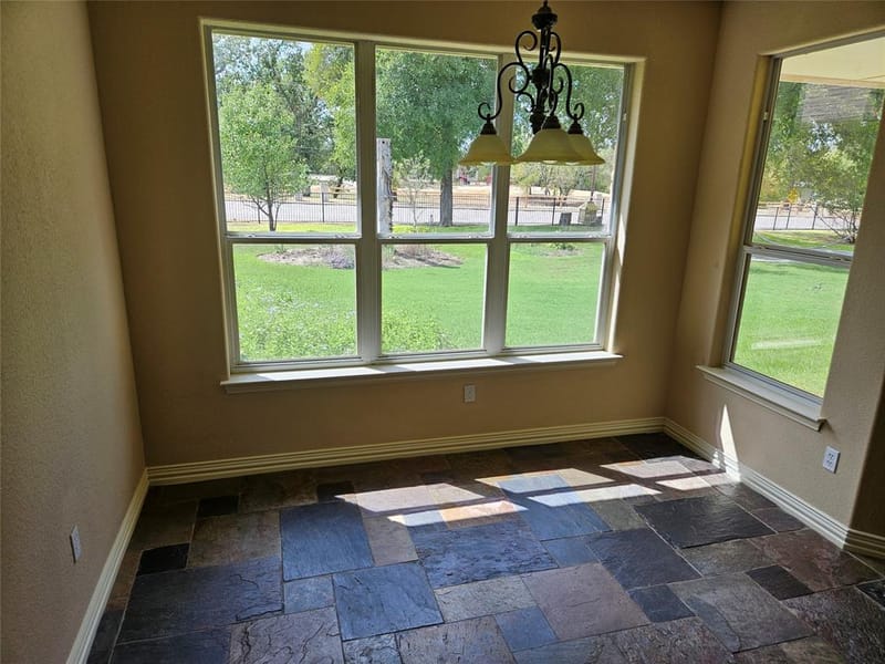 103 Heritage Place, Glen Rose TX 76043 - Photo 10