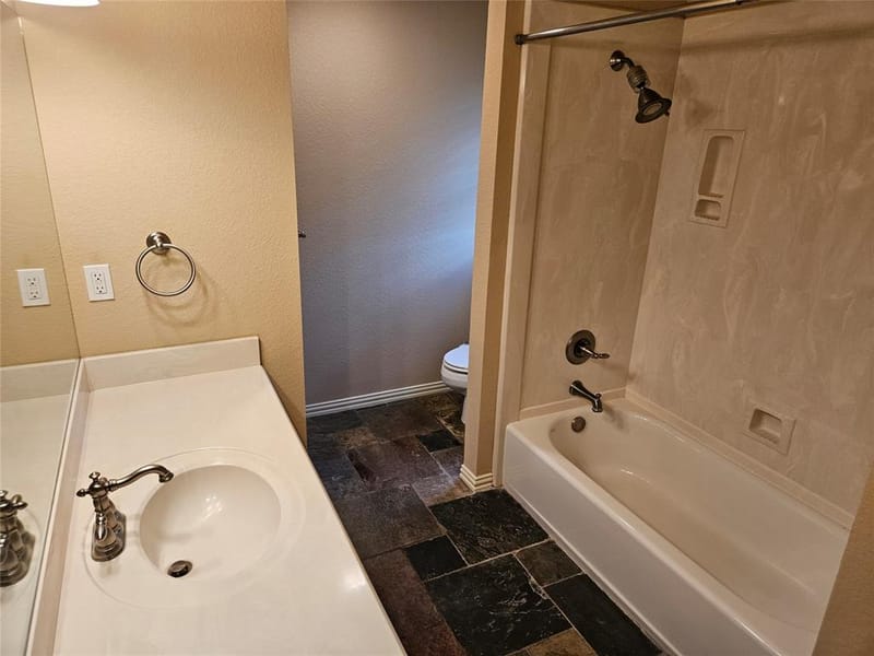 103 Heritage Place, Glen Rose TX 76043 - Photo 14