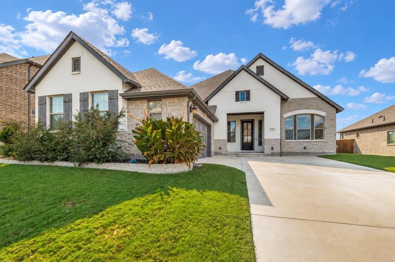 1304 Brandenburg Street, Mansfield TX 76063