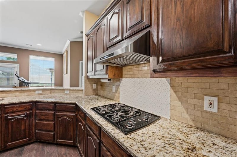 3135 Guadaloupe, Grand Prairie TX 75054 - Photo 17