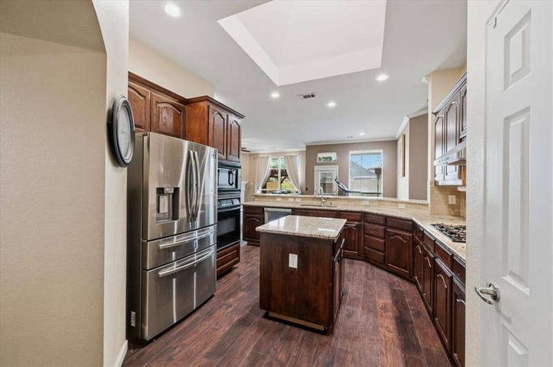 3135 Guadaloupe, Grand Prairie TX 75054 - Photo 16