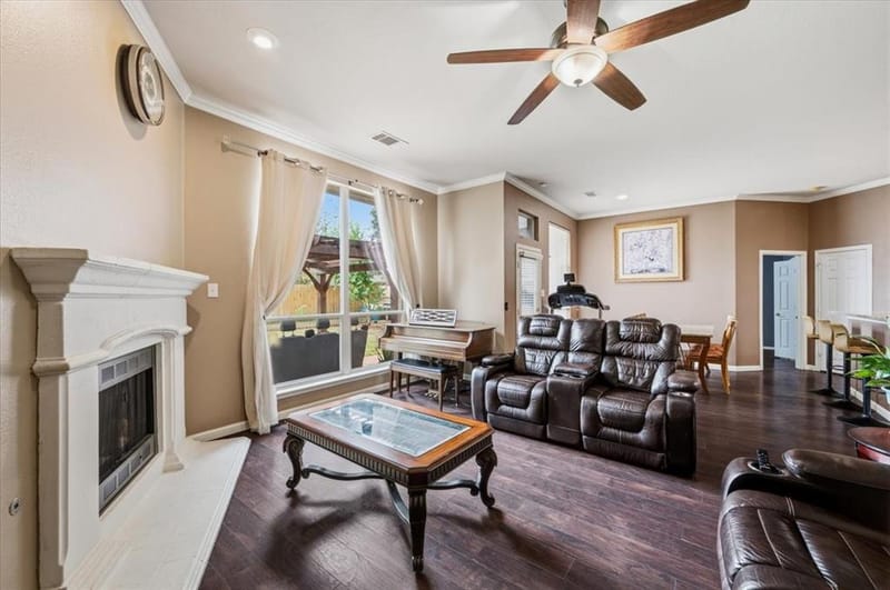 3135 Guadaloupe, Grand Prairie TX 75054 - Photo 12