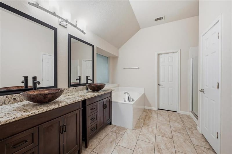 3135 Guadaloupe, Grand Prairie TX 75054 - Photo 24