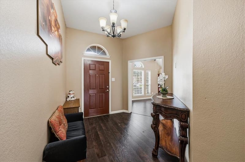 3135 Guadaloupe, Grand Prairie TX 75054 - Photo 8