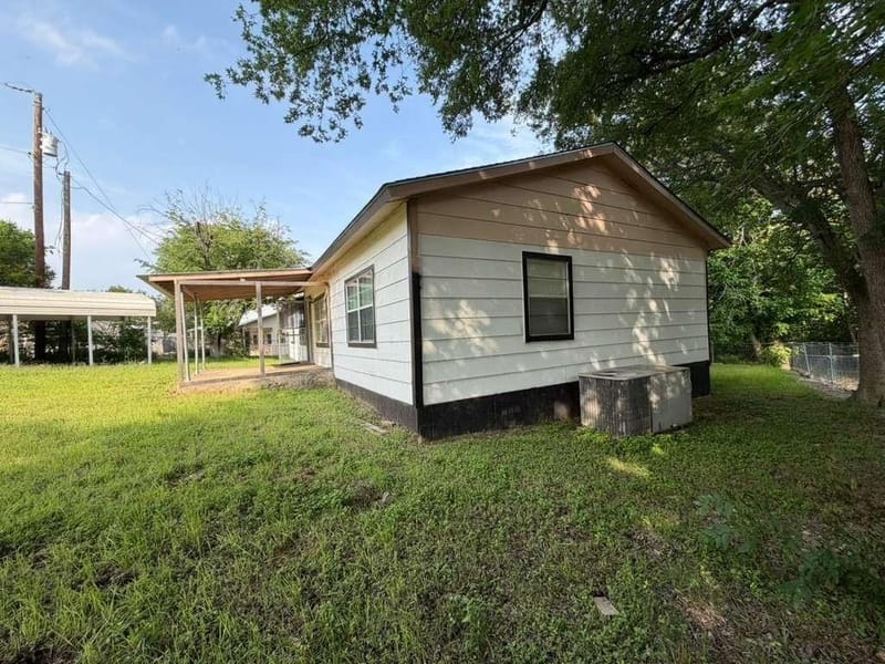 325 County Road 1768, Clifton TX 76634 - Photo 3