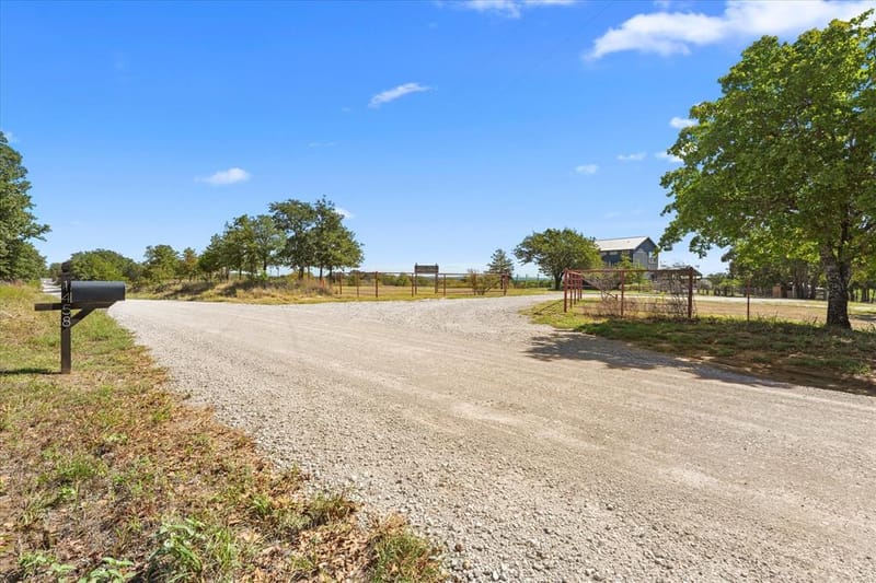 1458 Jim Harry Loop, Sunset TX 76270 - Photo 30