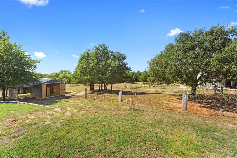 1458 Jim Harry Loop, Sunset TX 76270 - Photo 19