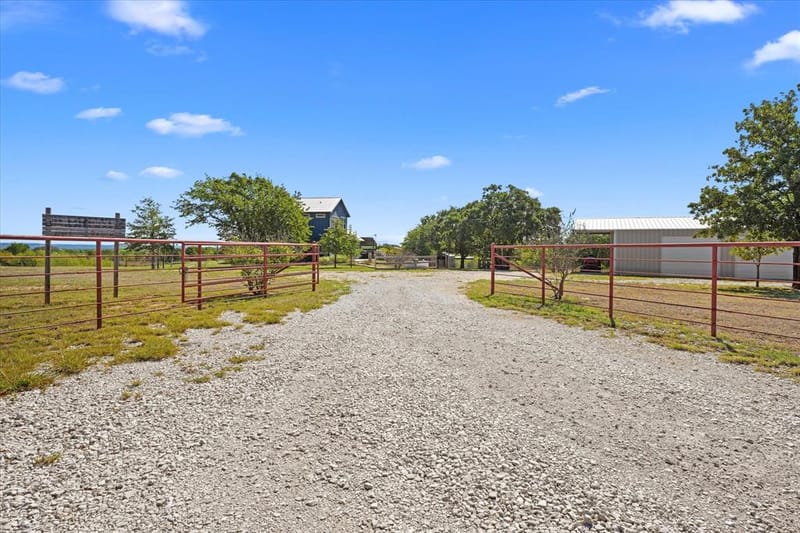 1458 Jim Harry Loop, Sunset TX 76270 - Photo 31