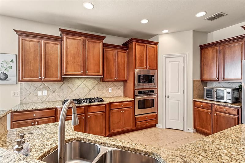 153 Byron Nelson Court, Frisco TX 75036 - Photo 17