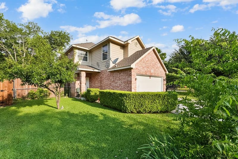 10015 Santa Garza Drive, Dallas TX 75228