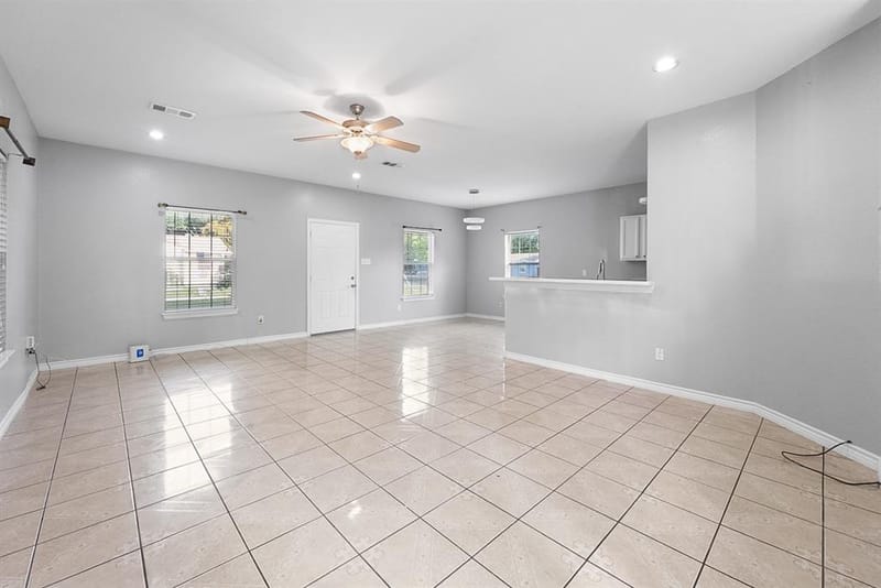 10015 Santa Garza Drive, Dallas TX 75228 - Photo 8