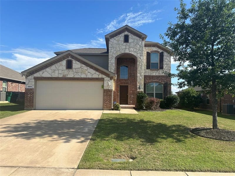 8404 Sioux Trail, Aubrey TX 76227